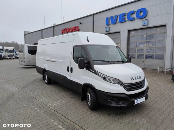 Iveco Daily 35S18 (30030)