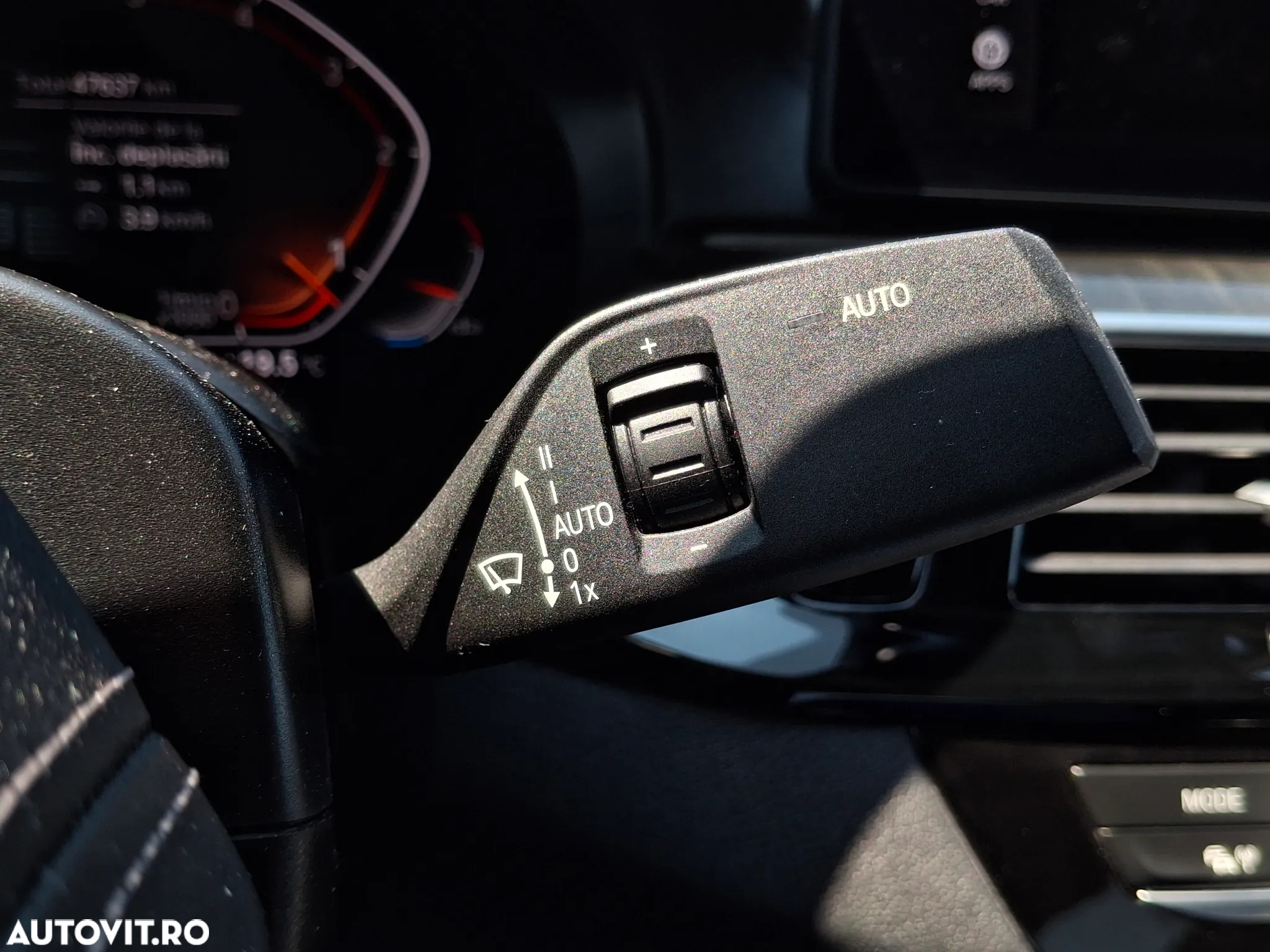 BMW Seria 5 530d xDrive AT MHEV - 18