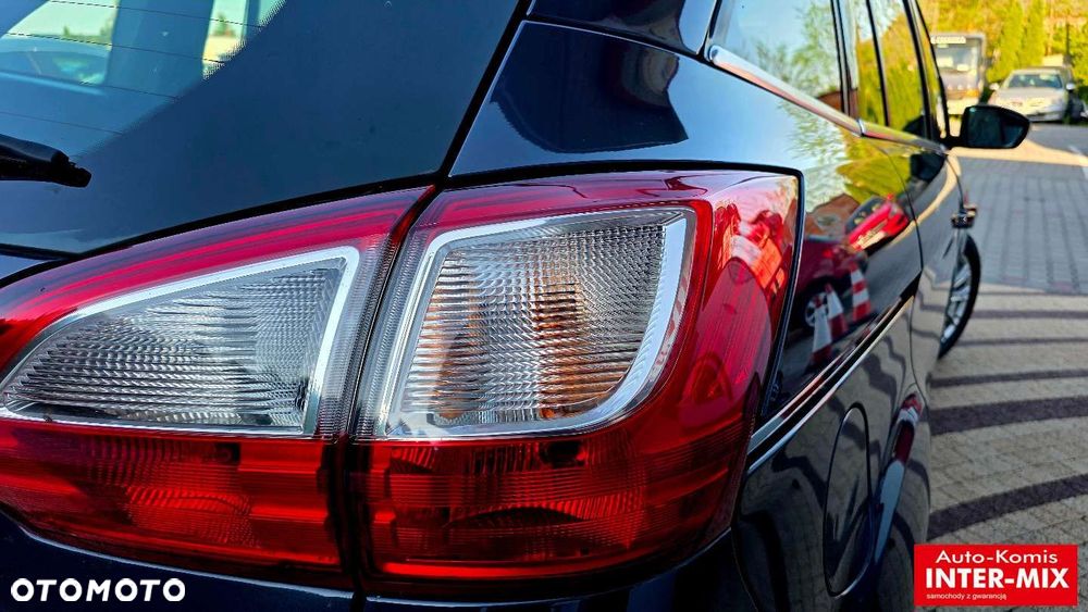 Ford Grand C-MAX - 24