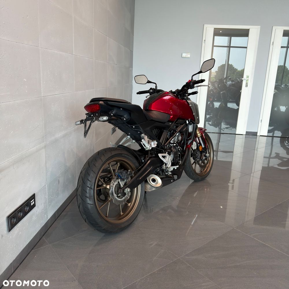 Honda CB - 3