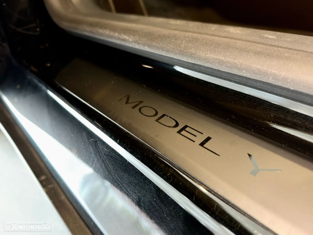 Tesla Model Y Performance Tração Integral - 38