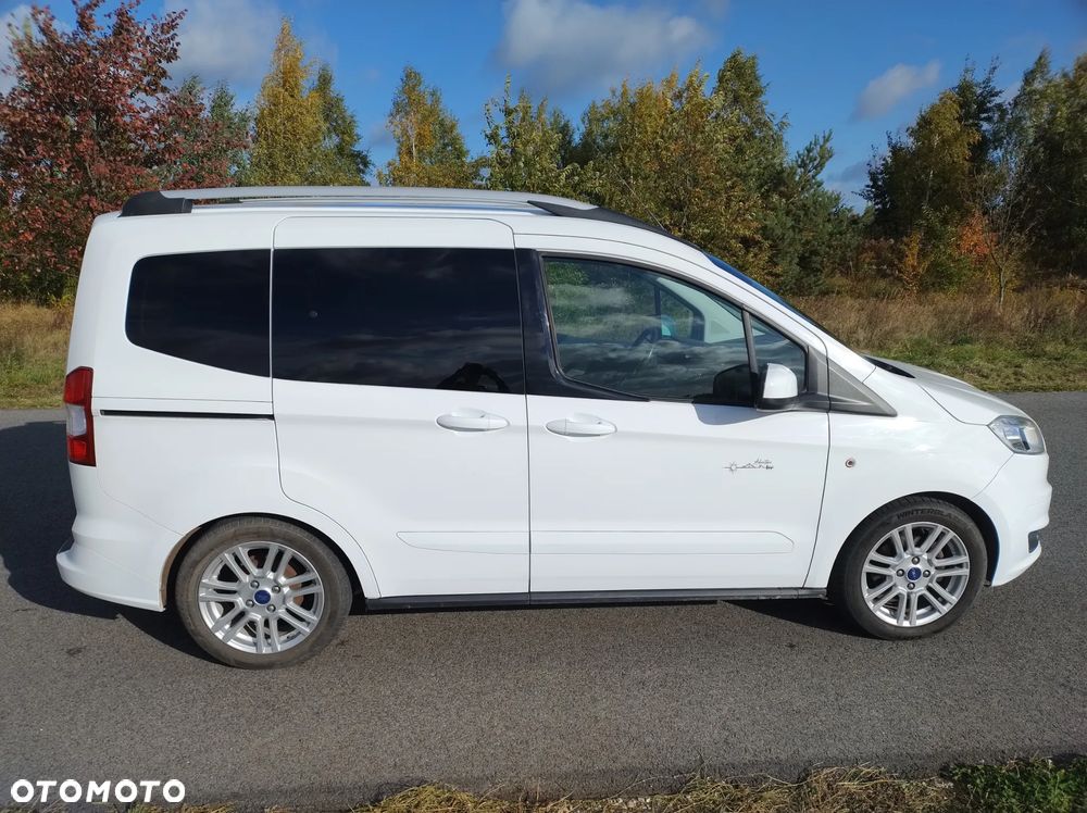 Ford Tourneo Courier 1.0 EcoBoost S&S Titanium - 3