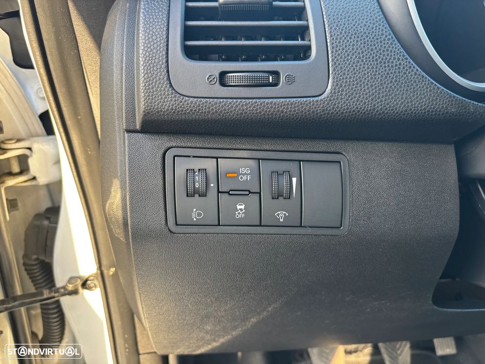 Kia Venga 1.4 CRDi TX ISG - 14
