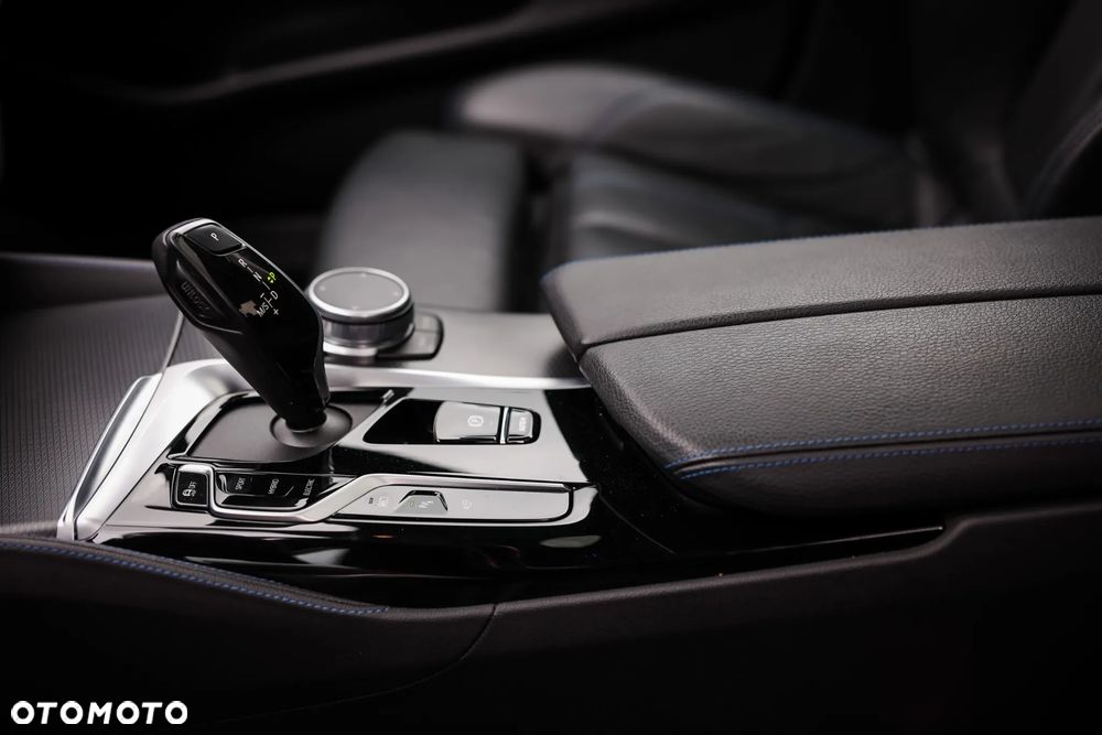 BMW Seria 5 530e M Sport sport - 33