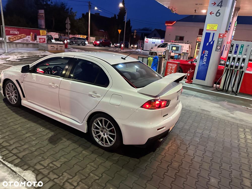 Mitsubishi Lancer Evolution GSR - 16