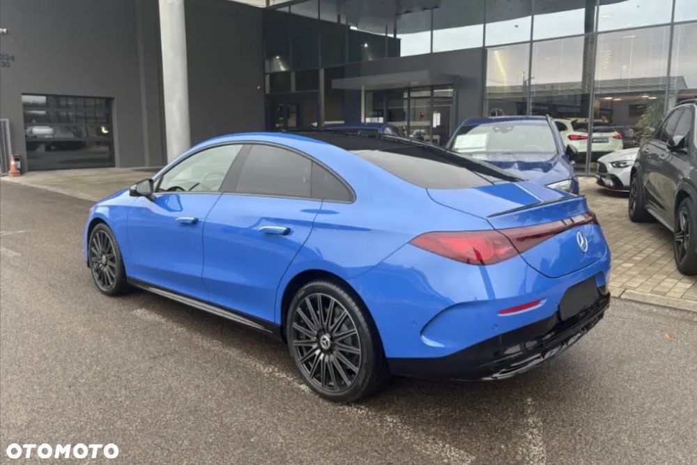Mercedes-Benz CLA 180 7G-DCT - 6