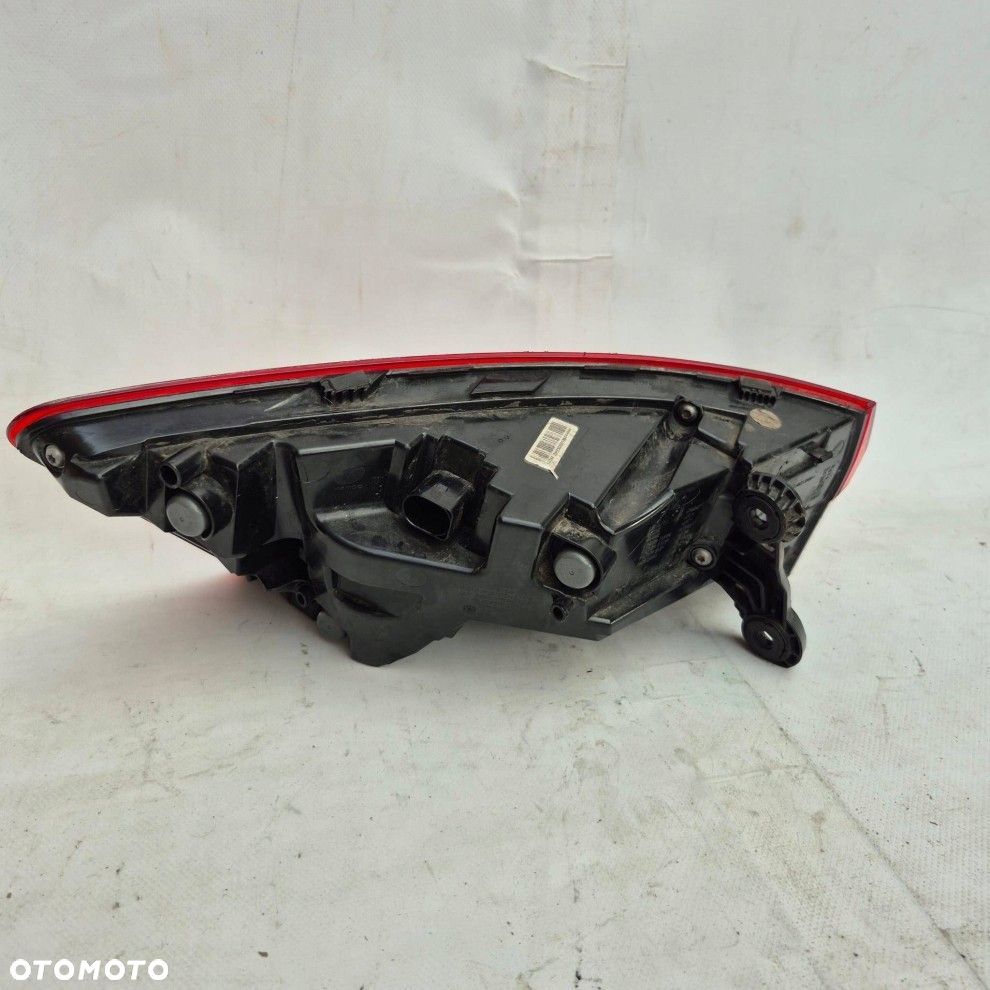 SKODA OCTAVIA IV 4 5E3 20- LAMPA TYŁ TYLNA PRAWA LED 5E3945208A - 2