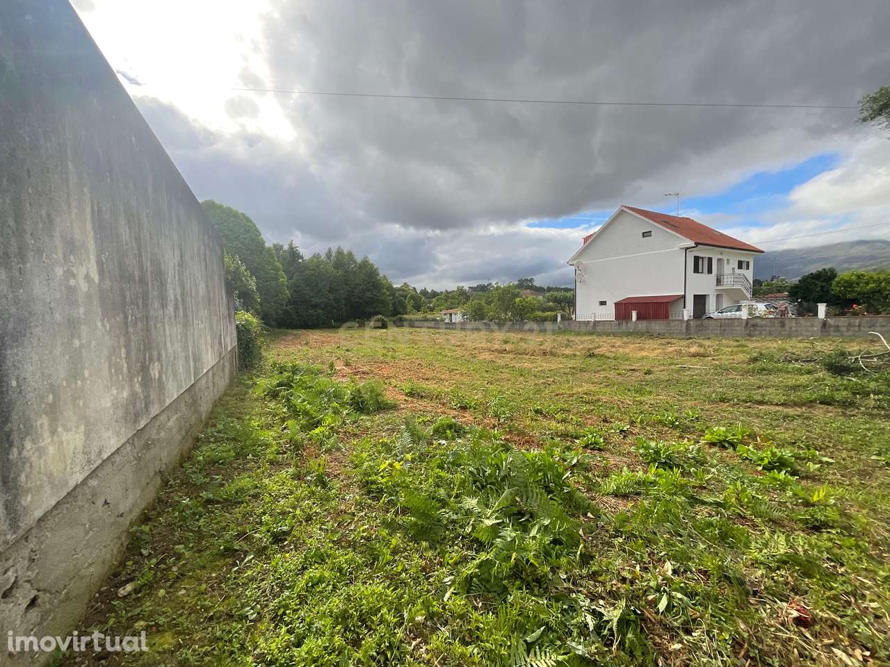 Terreno com Vista para a Montanha em Lanheses - Grande imagem: 3/10