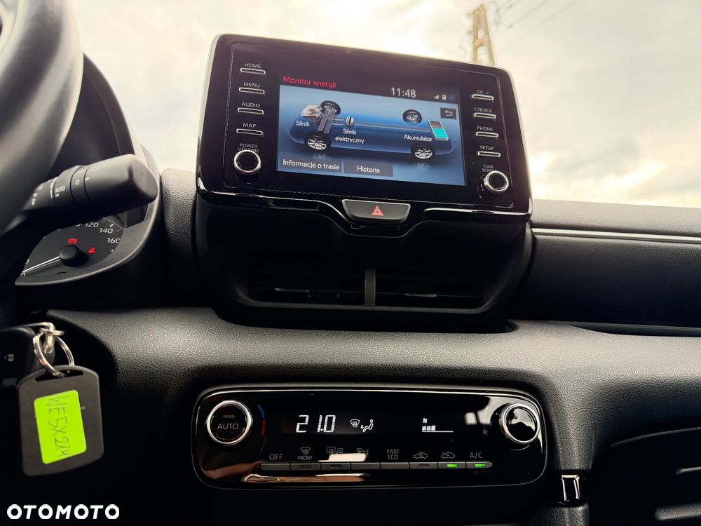 Toyota Yaris Hybrid 1.5 Comfort - 22