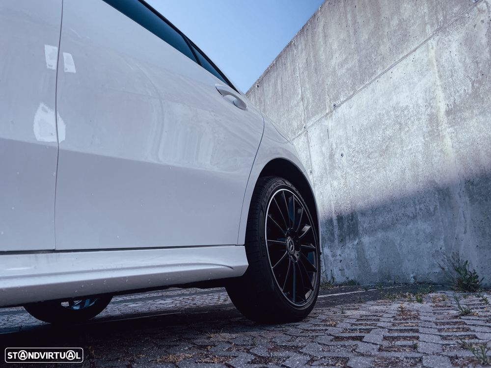 Mercedes-Benz A 250 e 8G-DCT Edition AMG Line - 22