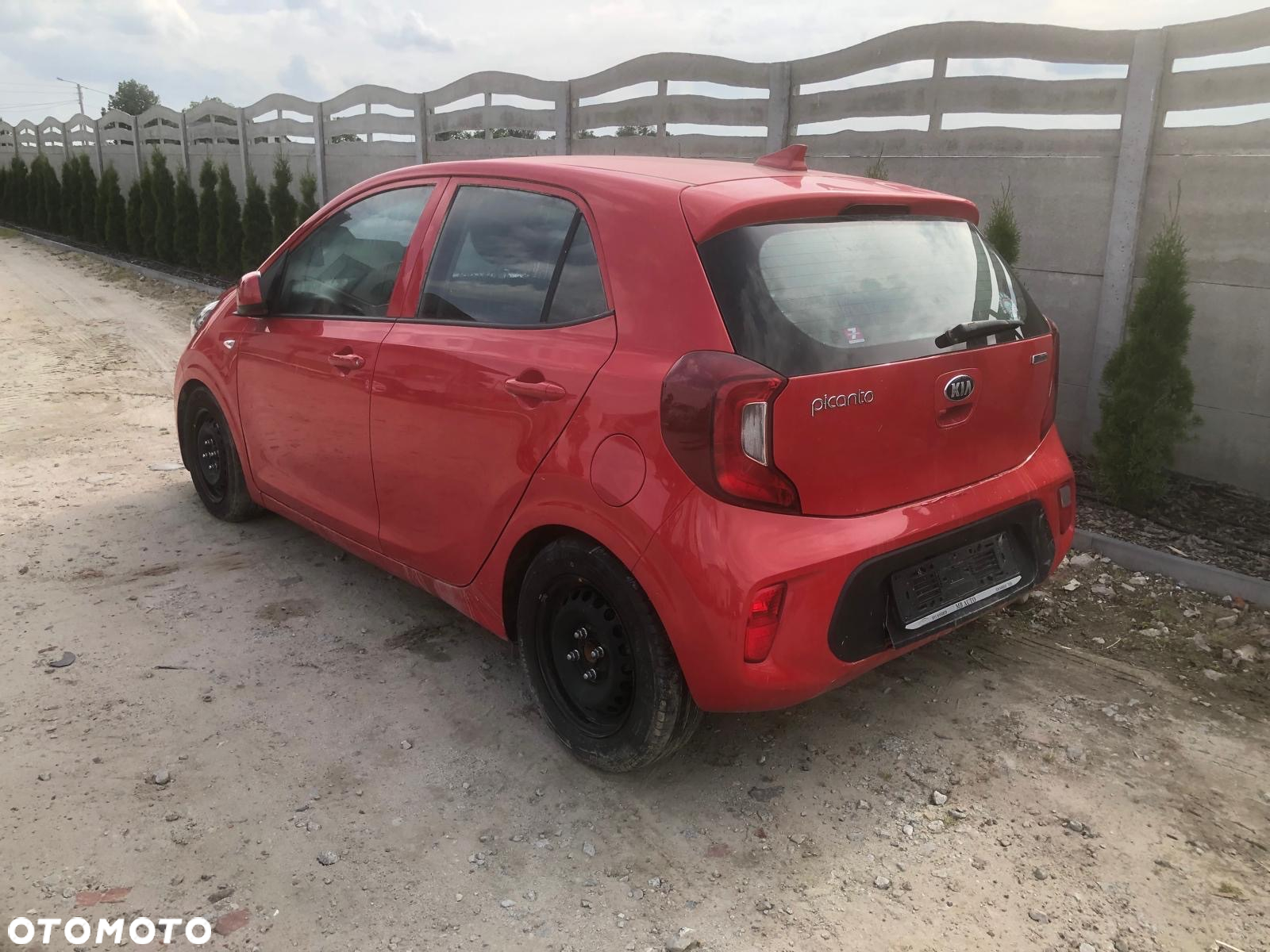 Kia Picanto - 4