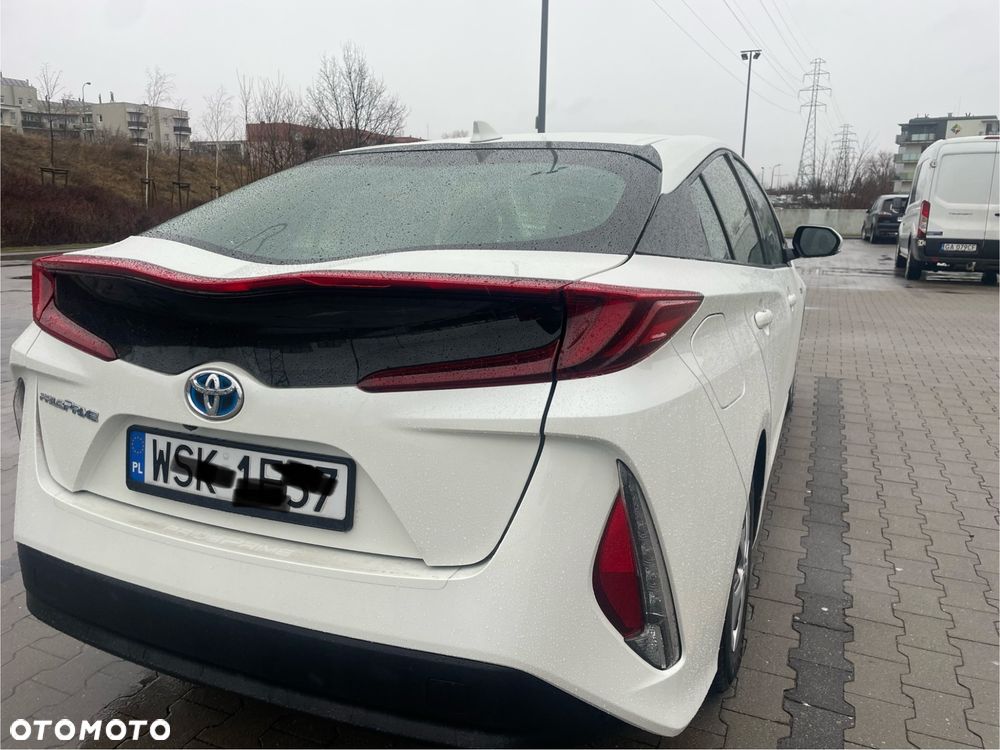 Toyota Prius 1.8 Hybrid Prestige - 9