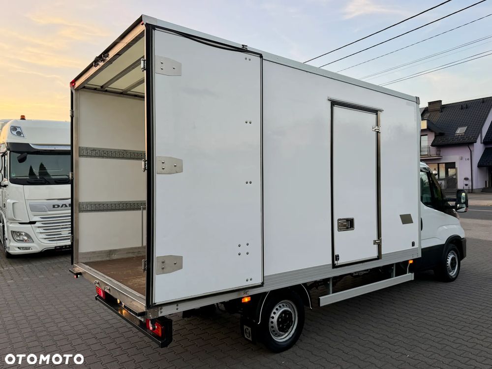 Iveco DAILY KONTENER 8EP / SALON POLSKA / GWARANCJA W CENIE / FAKTURA VAT 23% / LEASING, KREDYT - UPROSZCZONA PROCEDURA - 24