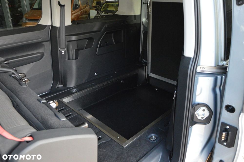 Volkswagen Caddy Maxi 2.0 TDI DSG - 19