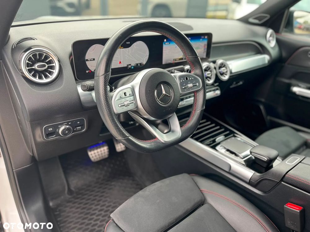 Mercedes-Benz GLB 250 4-Matic 8G-DCT - 9
