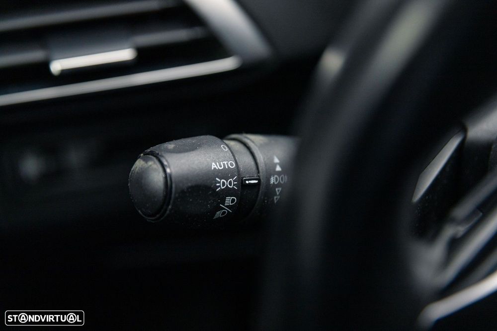 Peugeot 5008 1.6 BlueHDi Allure EAT6 - 30