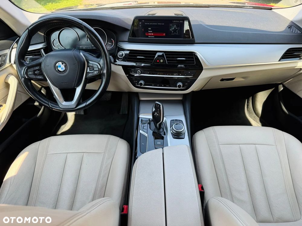 BMW Seria 5 520d - 12