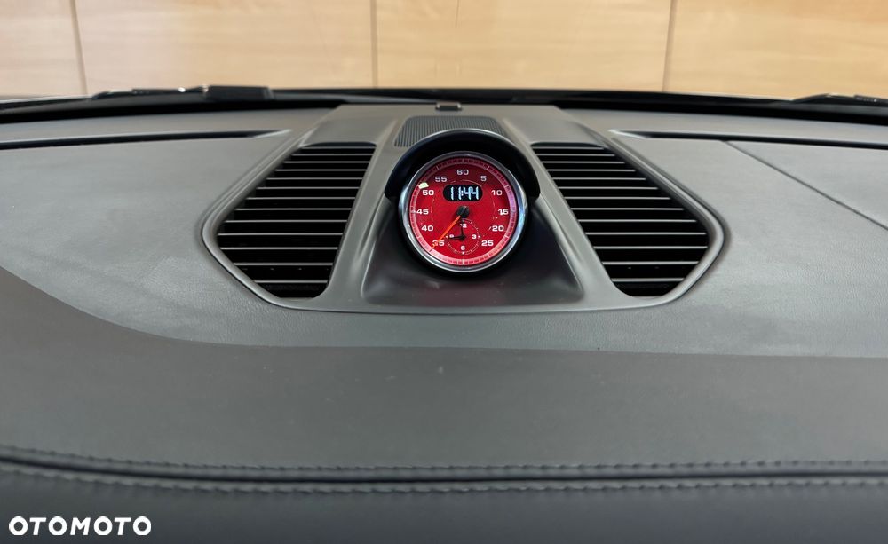 Porsche 911 Carrera S PDK - 18