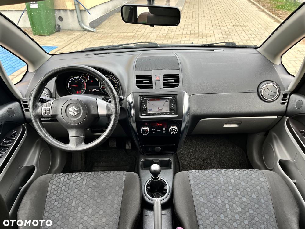Suzuki SX4 1.6 VVT 4x2 Style - 18
