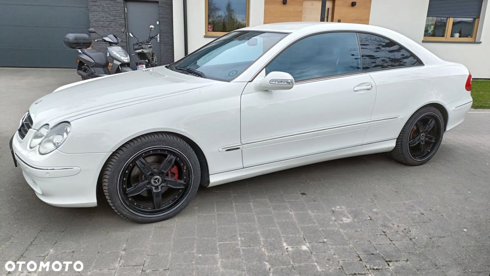 Mercedes-Benz CLK - 5