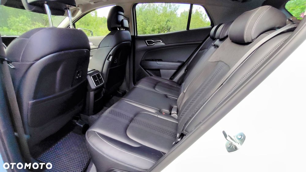 Kia Sportage 1.6 T-GDI MHEV Business Line 2WD DCT - 13