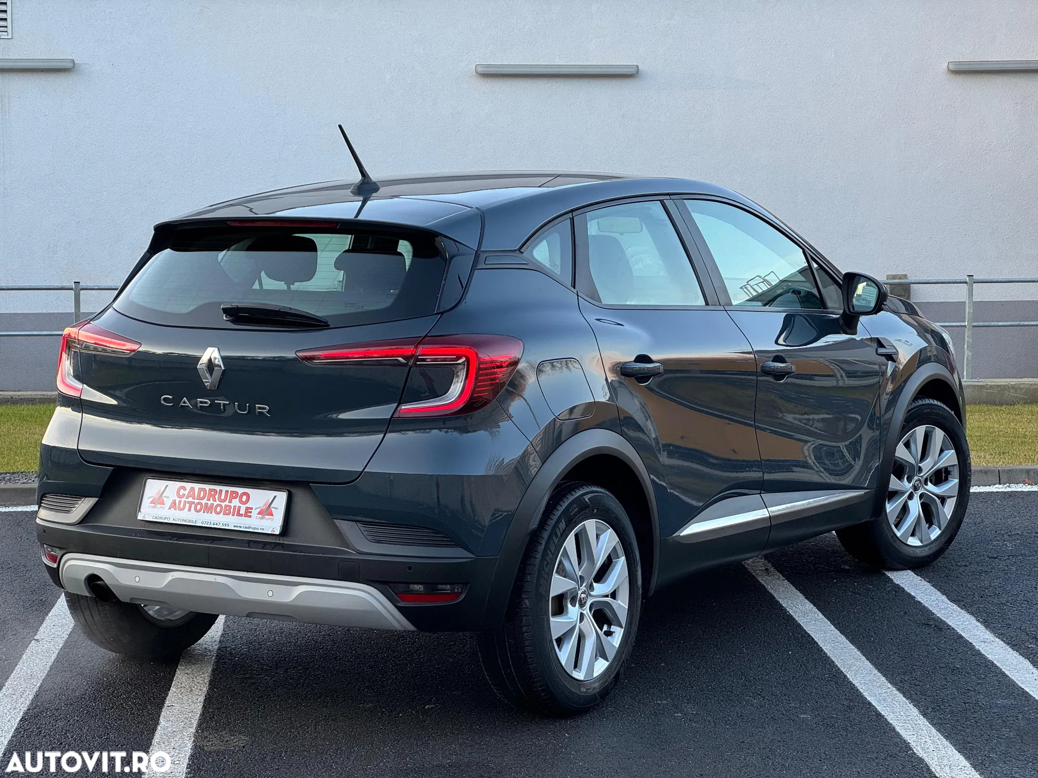Renault Captur TCe 100 Zen - 6