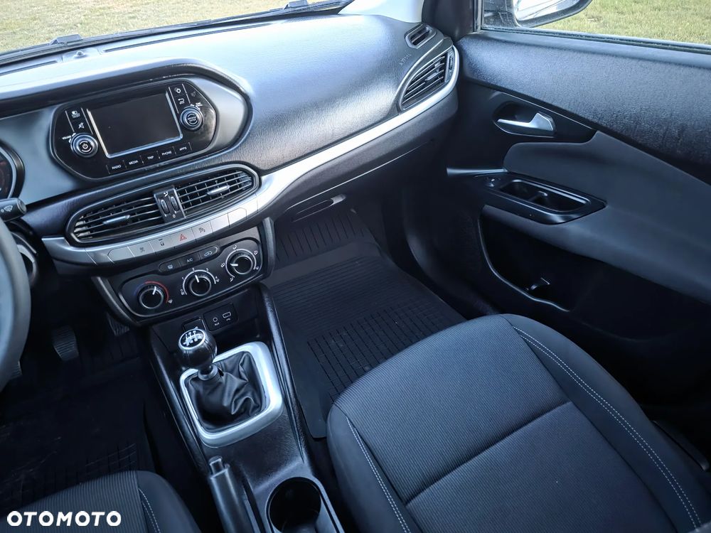 Fiat Tipo 1.4 16V More - 33