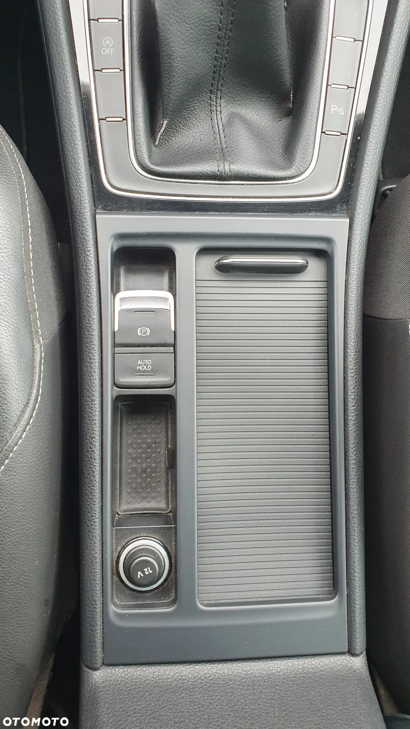Volkswagen Golf VII 2.0 TDI BMT Highline - 30