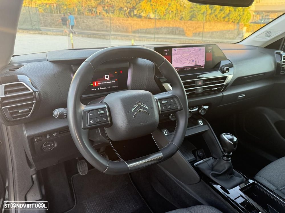Citroën C4 1.2 PureTech Shine - 23