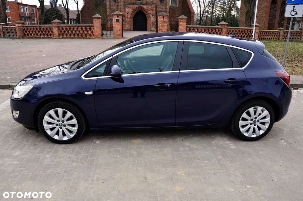 Opel Astra 1.4 Cosmo - 2