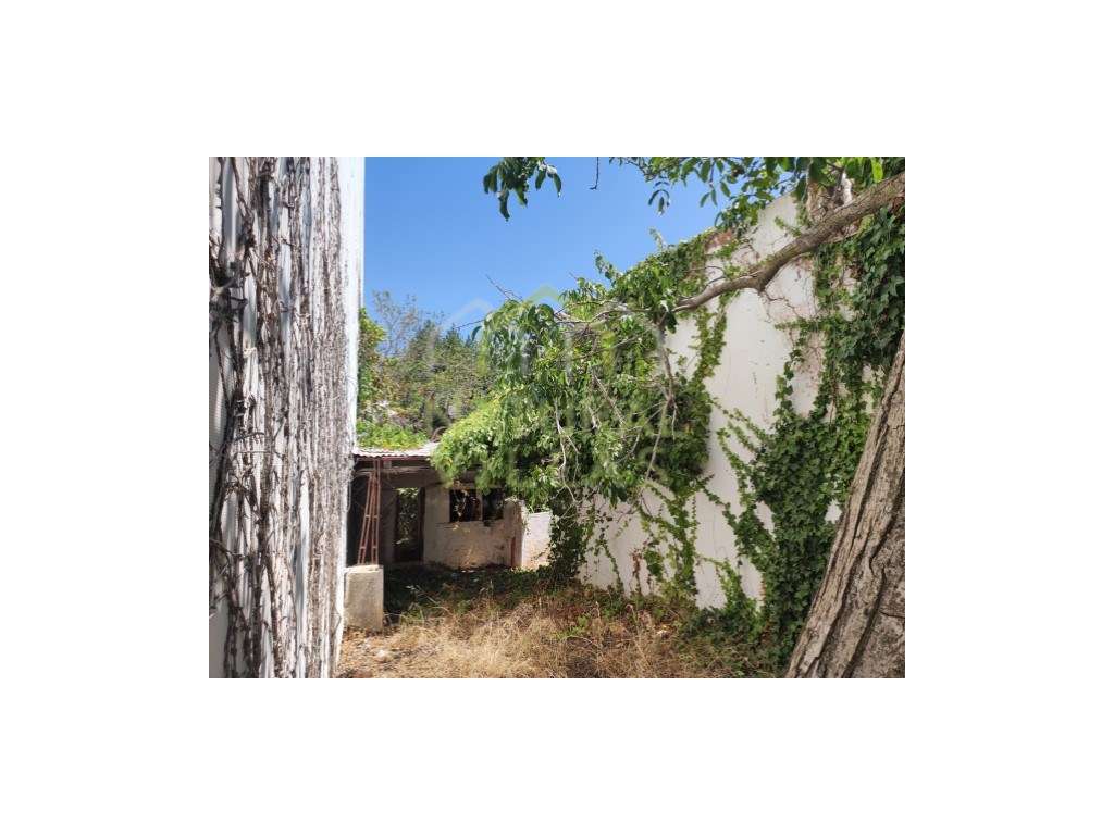 Lote com Projeto para Edifício Multifamiliar em Loulé - Grande imagem: 2/9