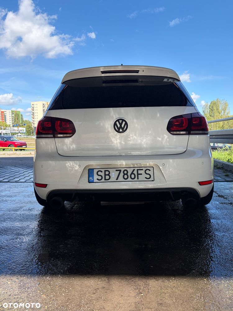 Volkswagen Golf - 29