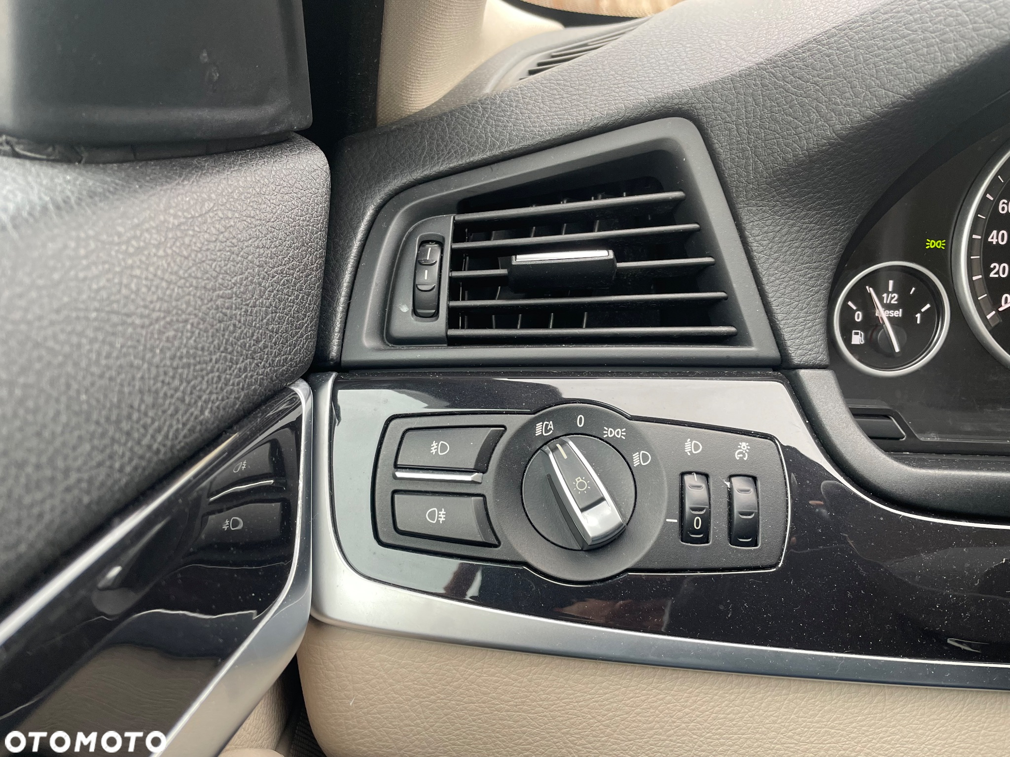 BMW Seria 5 520d Touring - 13