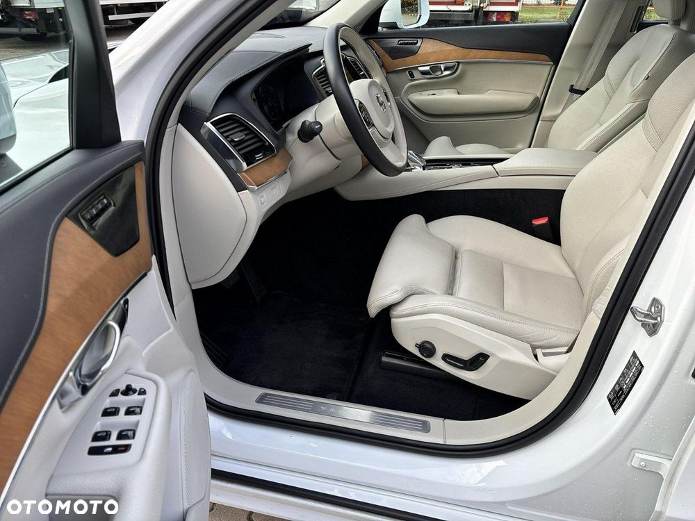 Volvo XC 90 - 11