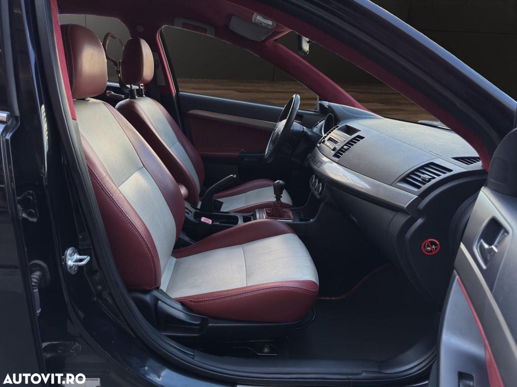 Mitsubishi Lancer - 12