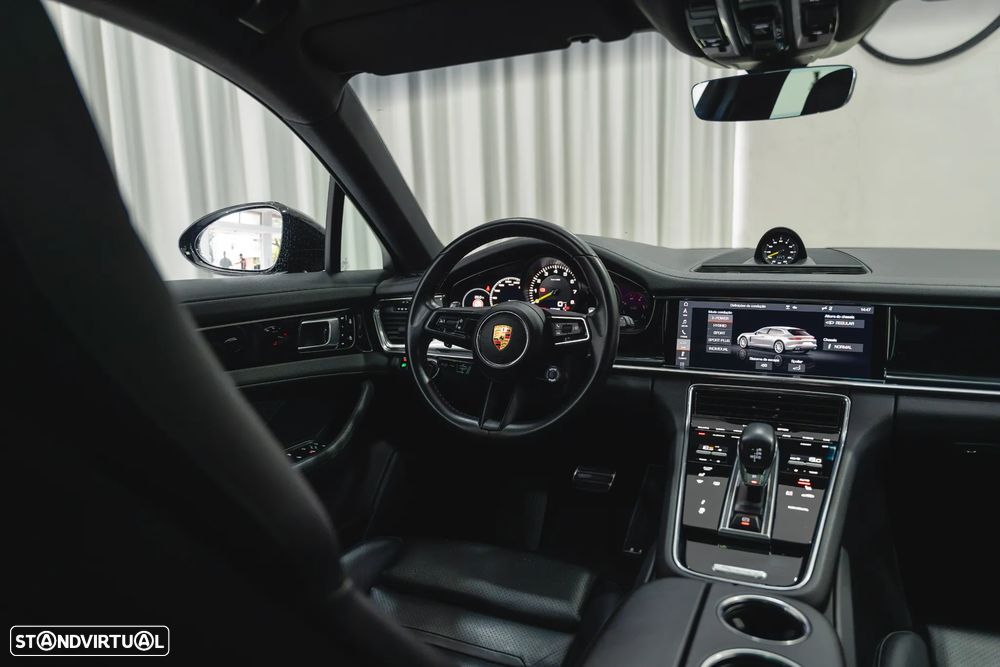 Porsche Panamera Sport Turismo 4 E-Hybrid Platinum Edition PDLS - 33