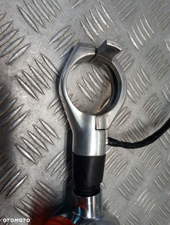 Kierunkowskaz przedni prawy HONDA VTX 1800 N/R/S/T 02-08r   PN. 33400-MBH-673 - 8