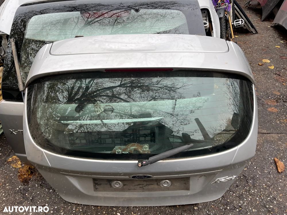 Haion spate portbagaj Ford Fiesta MK6 2010 gri argintiu cu luneta - 3