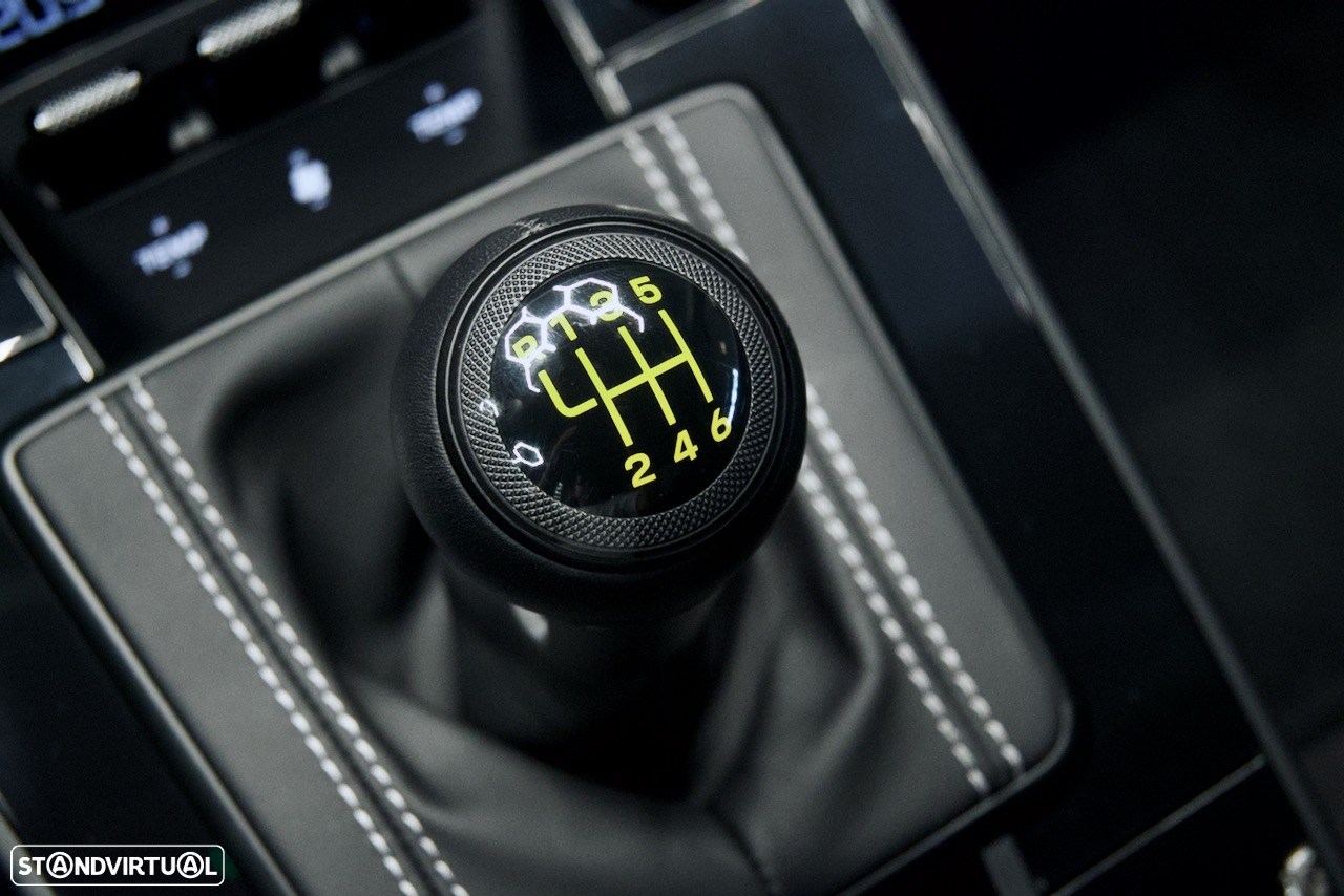 Porsche 911 (992) GT3 Touring Package - 41