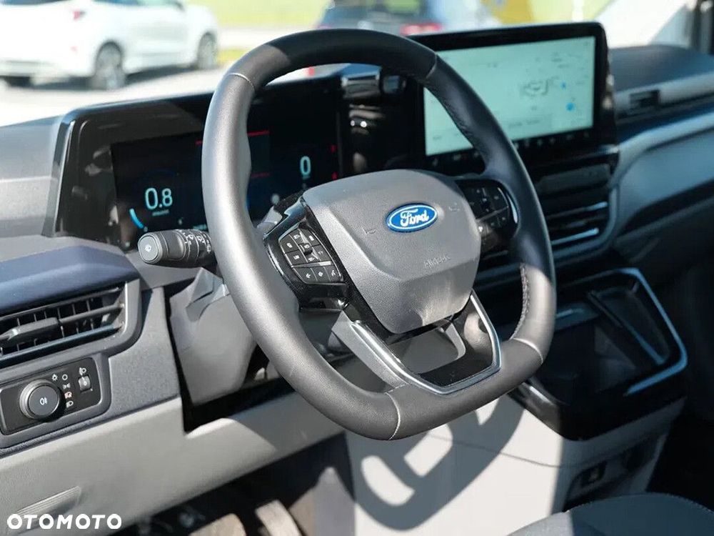 Ford Tourneo FORD TOURNEO CUSTOM ACTIVE 2.5 PHEV 232KM A1 CVT FWD 340 L2 - 7