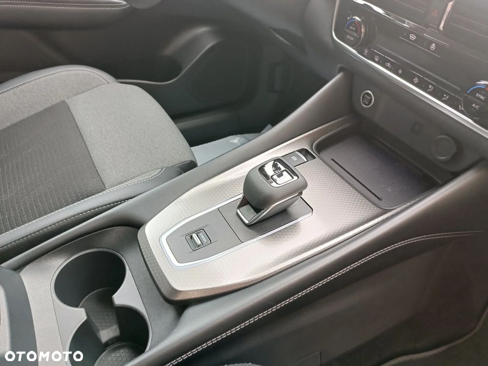 Nissan Qashqai - 14