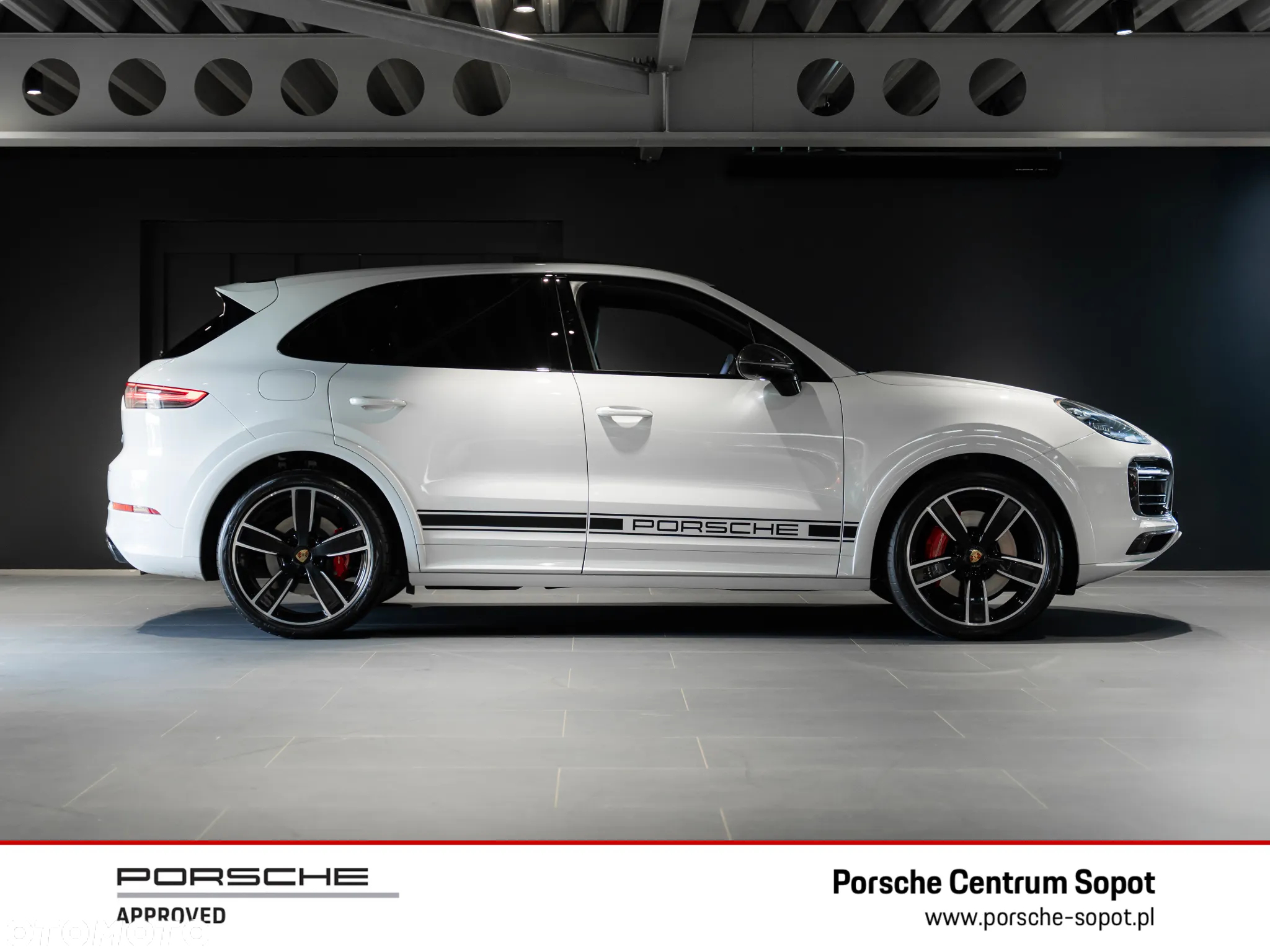 Porsche Cayenne GTS - 6