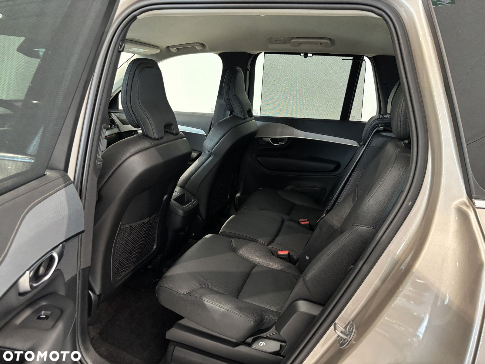 Volvo XC 90 - 23