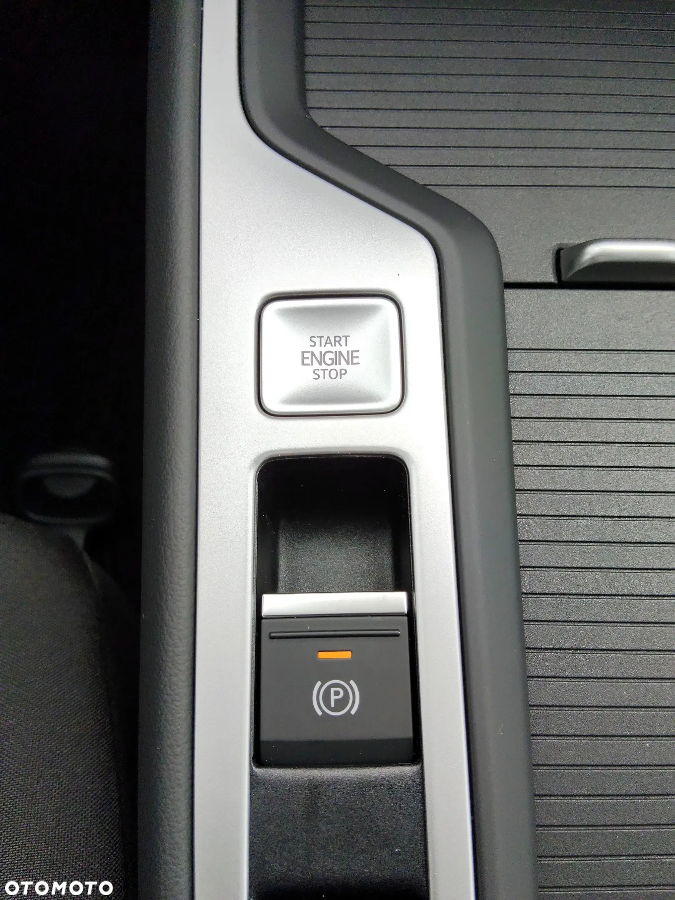 Volkswagen Passat 1.5 TSI ACT mHEV DSG - 28