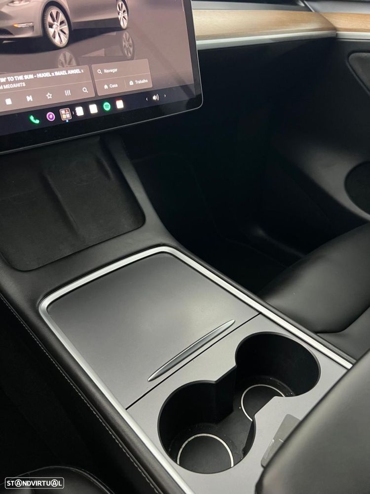 Tesla Model Y Long Range Dual Motor AWD - 21