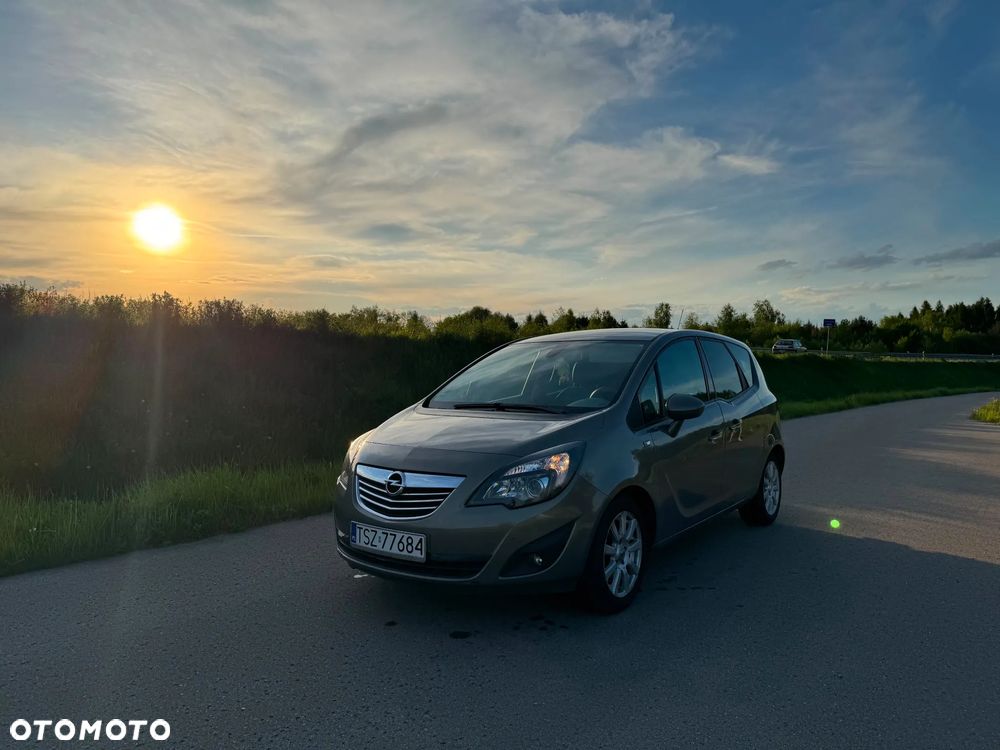 Opel Meriva 1.7 CDTI Cosmo - 11