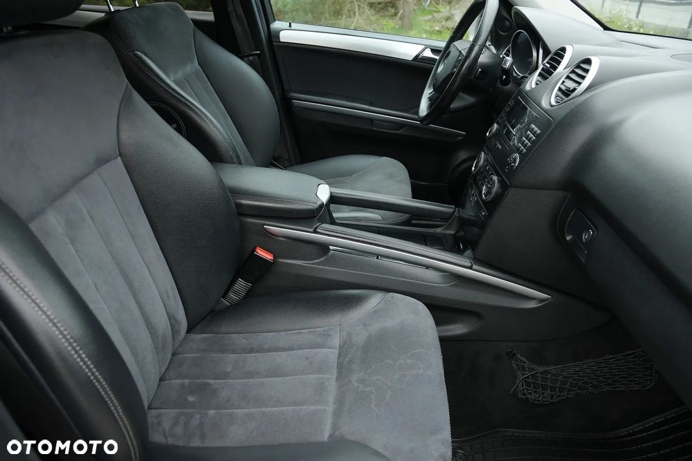 Mercedes-Benz ML - 17