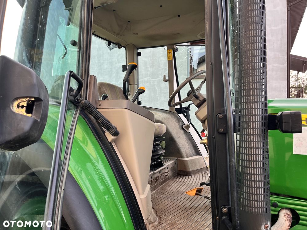 John Deere 6330 - 7