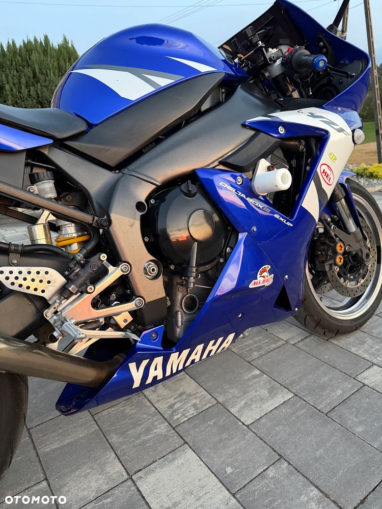 Yamaha YZF - 16