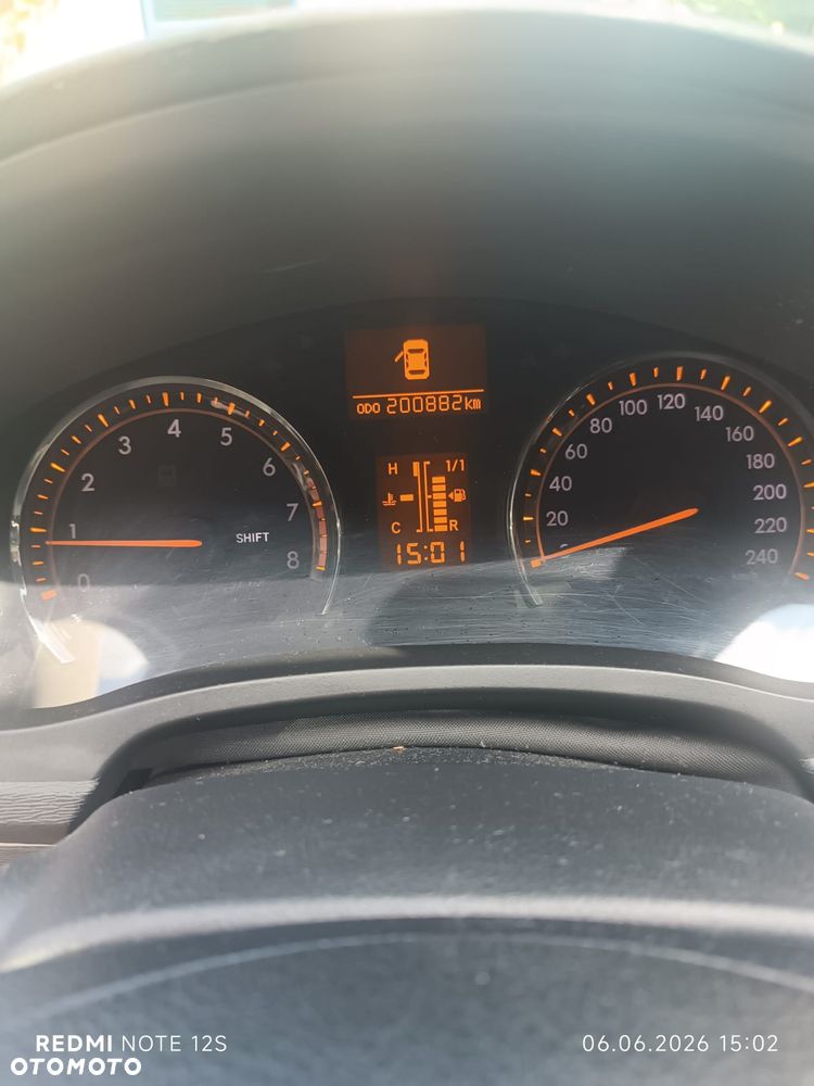 Toyota Avensis 1.8 Sol - 3